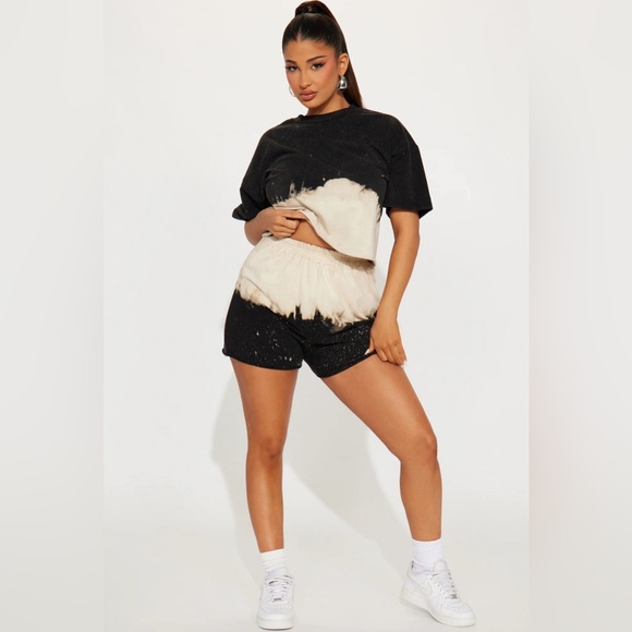 NWT Matching Shorts Set - Picture 2 of 7